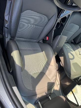 Kia Niro EV AUTOMAAT DynamicLine 64.8 kWh BJ 2022 50.408 KM picture 14