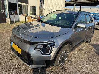 skadebil auto Kia Niro EV AUTOMAAT DynamicLine 64.8 kWh BJ 2022 50.408 KM 2022/11