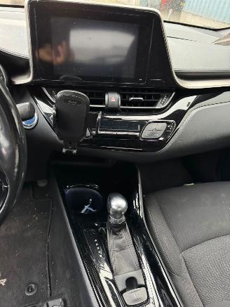 Toyota CH-R 1.8 Hybrid Dynamic AUTOMAAT picture 13