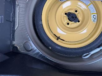 Suzuki Swift 1.3 Shogun picture 11