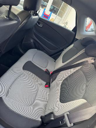 Renault Captur 1.2 TCe Expression AUTOMAAT picture 18