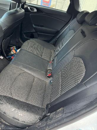 Kia Cee d Sportswagon 1.6 AUTOMAAT GDI PHEV DynamicPlusLine BJ 2023 74.883 KM picture 15