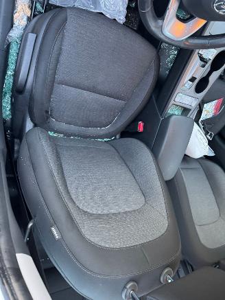 Hyundai Kona EV Comfort AUTOMAAT 64 kWh BJ 2023 31.431 KM picture 11