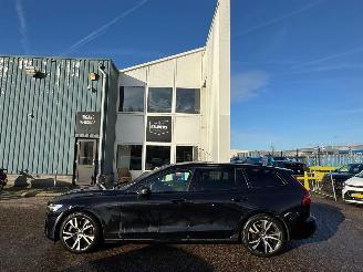 Volvo V-60 2.0 AUTOMAAT B5 R-Design 89.649 KM picture 2