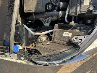 Peugeot 5008 1.2 PureTech Blue Lease Premium picture 11