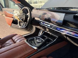 BMW 7-serie 750e xDrive picture 26