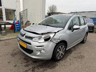 Vaurioauto  passenger cars Citroën C3 1.2 VTi Collection BJ 2013 87.224 KM 2013/7