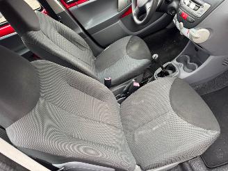 Toyota Aygo 1.0-12V BJ 2008 117.786 KM picture 15