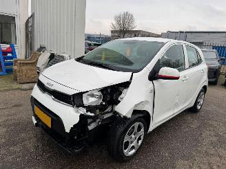 uszkodzony samochody osobowe Kia Picanto 1.0 DPi ComfortLine BJ 2024 30346 KM 2024/2