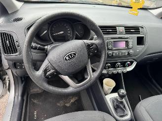 Kia Rio 1.2 CVVT Plus Pack BJ 2012 201.167 KM picture 8