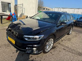 Vaurioauto  passenger cars Volkswagen Passat Variant 1.8 TSI Business Edition R AUTOMAAT 2018/2