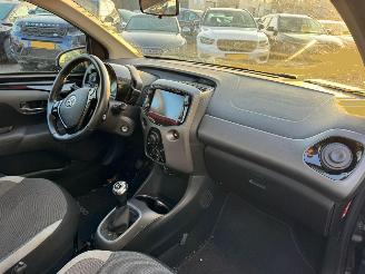 Toyota Aygo 1.0 VVT-i x-play picture 13
