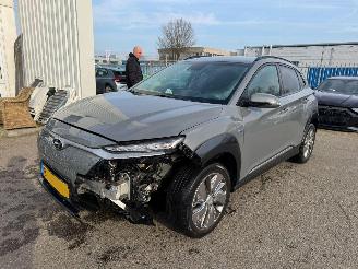 Unfallwagen Hyundai Kona EV Comfort 64 kWh 2020/7