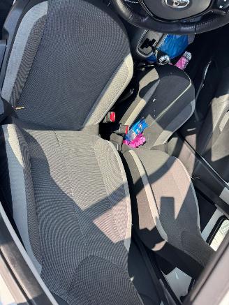 Toyota Aygo 1.0 VVT-i x-play AUTOMAAT picture 18