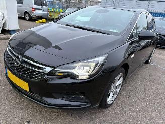 Unfallwagen Opel Astra 1.4 Innovation 2017/11