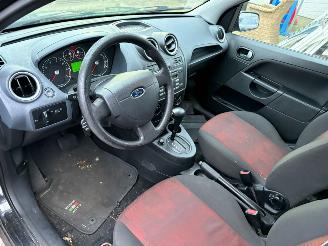 Ford Fiesta 1.6-16V Futura AUTOMAAT picture 9