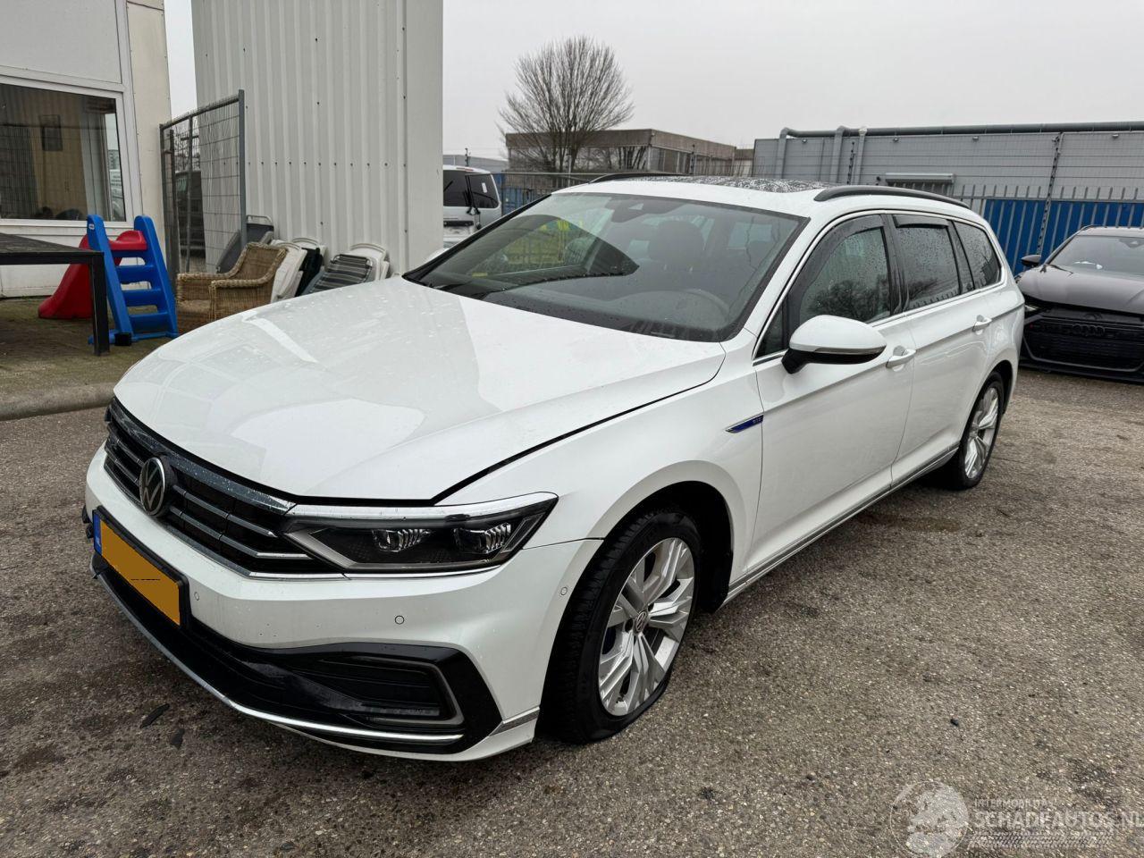 Volkswagen Passat Variant 1.4 TSI PHEV GTE Business AUTOMAAT