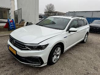 Schadeauto Volkswagen Passat Variant 1.4 TSI PHEV GTE Business AUTOMAAT 2021/1