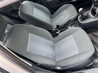 Ford Fiesta 1.25 Champion picture 14