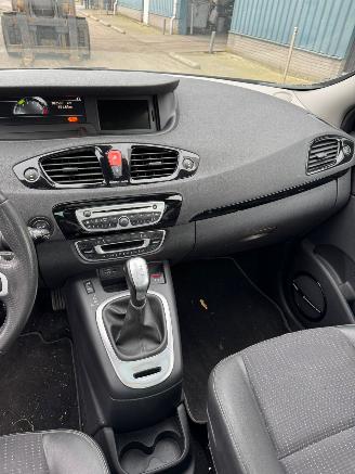 Renault Scenic 2.0 Bose AUTOMAAT picture 12