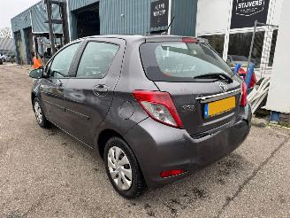 Toyota Yaris 1.0 VVT-i Aspiration picture 3