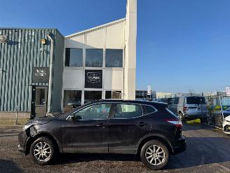 Nissan Qashqai 1.2 Acenta AUTOMAAT picture 2