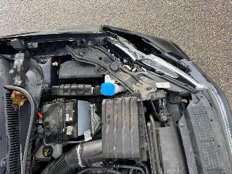 Volkswagen Taigo 1.0  AUTOMAAT TSI R-Line Business picture 9