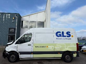 Mercedes eSprinter L2H2 55 kWh picture 2