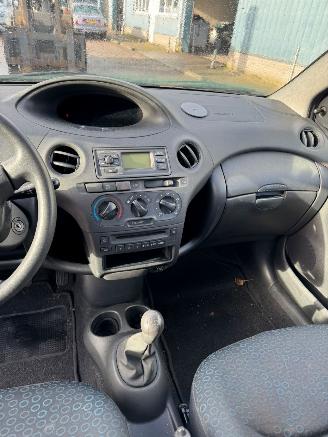 Toyota Yaris 1.0 VVT-i Idols picture 11