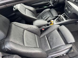 BMW 1-serie Cabrio 118i High Executive picture 18