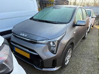 Unfallwagen Kia Picanto 1.0 DPI DynamicLine 2024/8