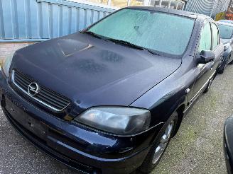 krockskadad bil auto Opel Astra 1.6 Njoy 2003/9