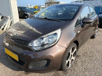 Damaged car Kia Rio 1.2 CVVT Comfort Pack 2014/6