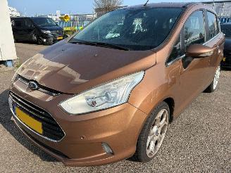 Vaurioauto  passenger cars Ford B-Max 1.0 EcoBoost Titanium 2013/2