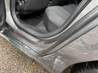 Peugeot 208 1.2 PureTech Active picture 5