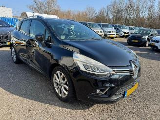 Voiture accidenté Renault Clio 1.5 dCi Ecoleader Intens 2017/2