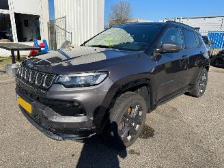 Damaged car Jeep Compass 4xe 240 AUTOMAAT Plug-in Hybrid Electric Limited 2022/1