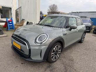 skadebil auto Mini One 1.5 One  John Cooper Works 2021/9