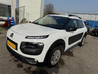 skadebil auto Citroën C4 cactus Cactus 1.2 PureTech Feel 2016/5