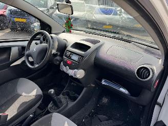 Peugeot 107 1.0 Access Accent picture 13