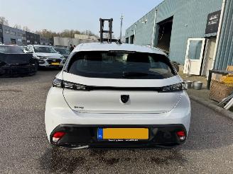 Peugeot 308 1.2 PureTech Active Pack Business picture 3