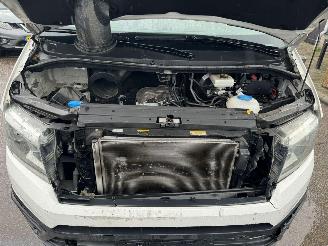 Volkswagen Crafter 35 2.0 TDI L3H3 Highline picture 7