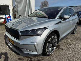 krockskadad bil auto Skoda Enyaq iV 80 First Edition 2021/5