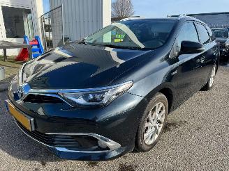 Coche accidentado Toyota Auris Touring Sports 1.8 AUTOMAAT Hybrid Lease pro 2015/7