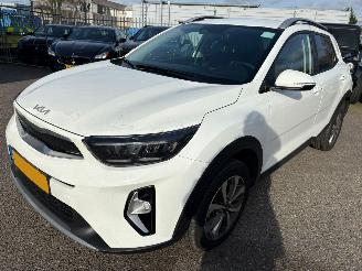 Auto incidentate Kia Stonic 1.0 AUTOMAAT T-GDi MHEV DynamicPlusLine 2025/8