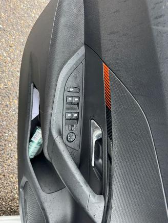 Peugeot 2008 1.2 PureTech Blue Lease Active picture 14