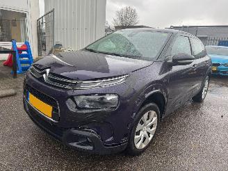 damaged passenger cars Citroën C4 cactus 1.2 PureTech Business 2018/6