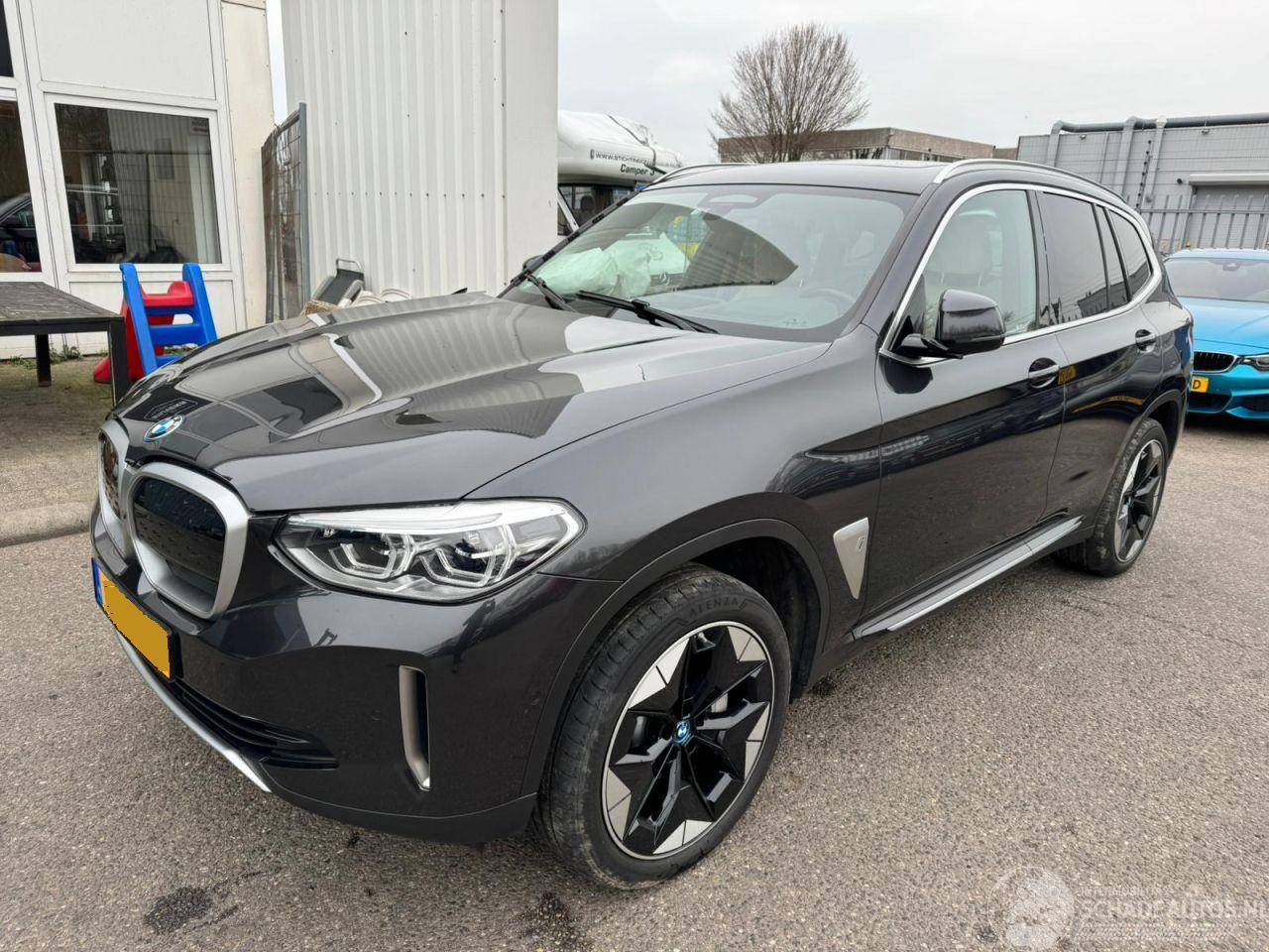BMW iX3 High Executive 80 kWh