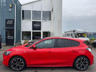 Ford Focus 1.0 EcoBoost ST Line Business picture 2