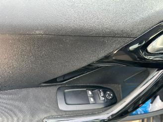 Peugeot 208 1.2 PureTech Blue Lion picture 16